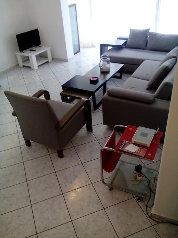Central House Heraklion  Екстер'єр фото