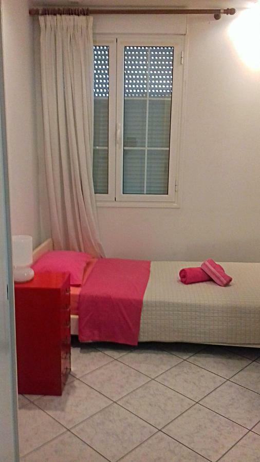 Central House Heraklion  Екстер'єр фото